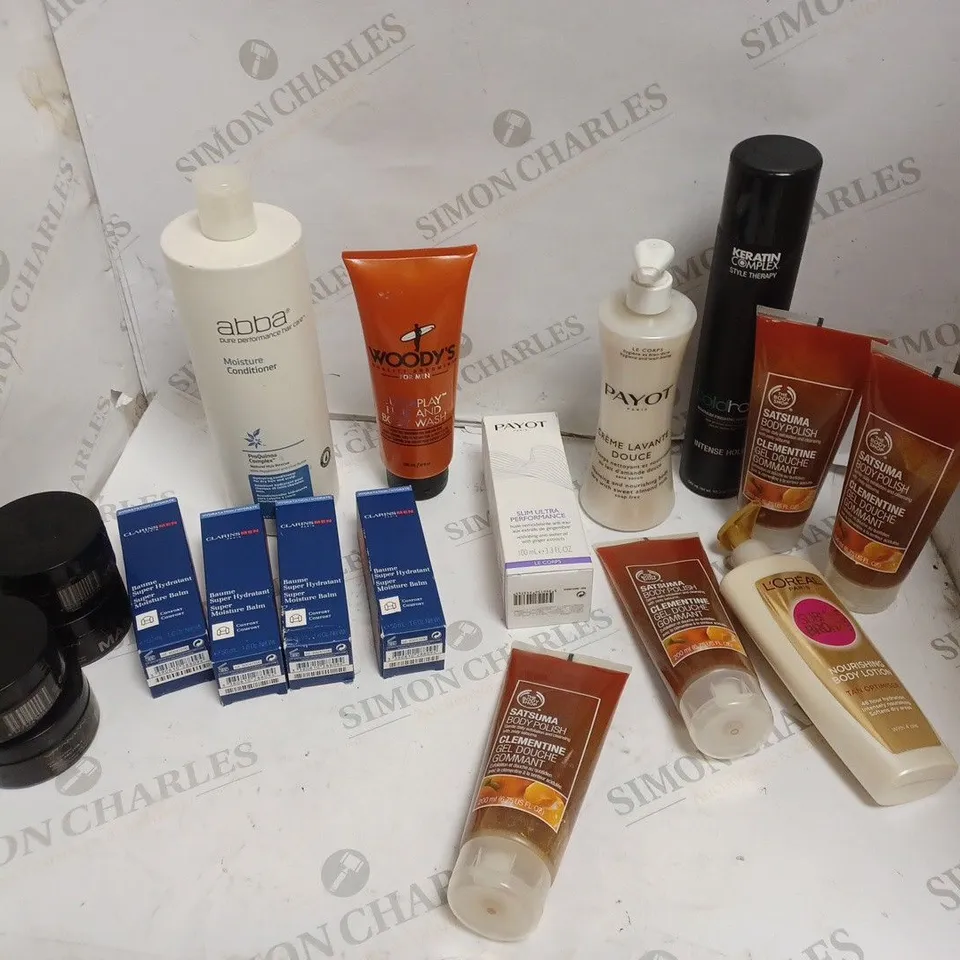 APPROXIMATELY 18 ASSORTED HEALTH AND BEAUTY PRODUCTS INCLUDING; THE BODY SHOP, ABBA, CLARINS