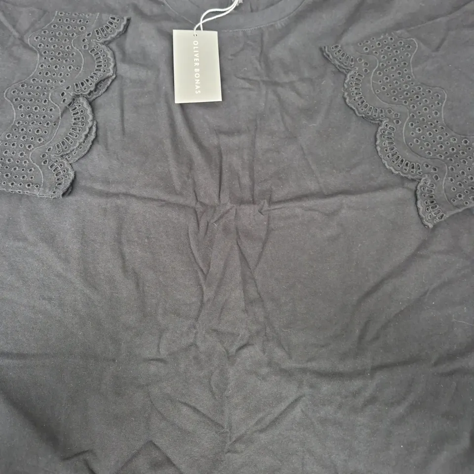 OLIVER BONAS CUTWORK SLEEVE T-SHIRT IN BLACK SIZE UK 18