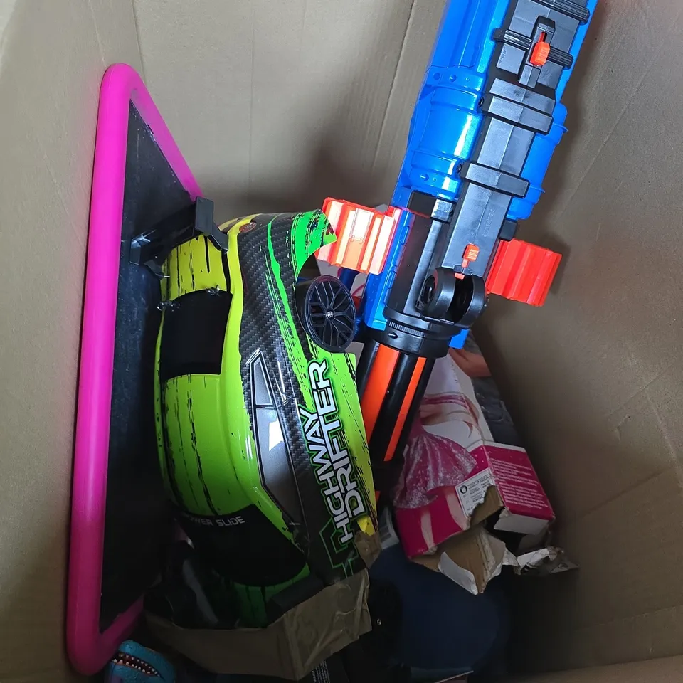 LARGE BOX OF ASSORTED TOYS AND GAMES 