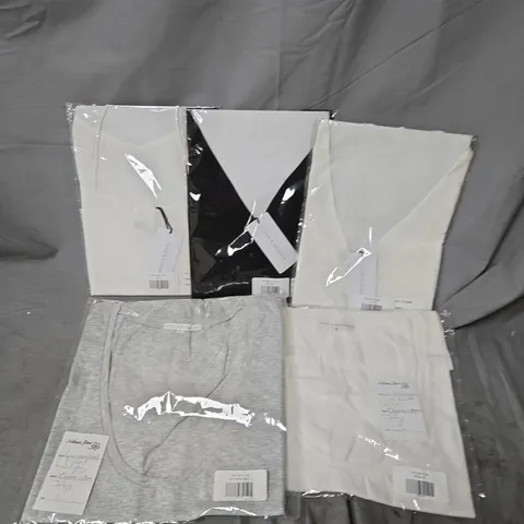 BOX OF APPROXIMATELY 40 ASSORTED CLOTHING ITEMS IN VARIOUS COLOURS TO INCLUDE - TEES - CAMIS