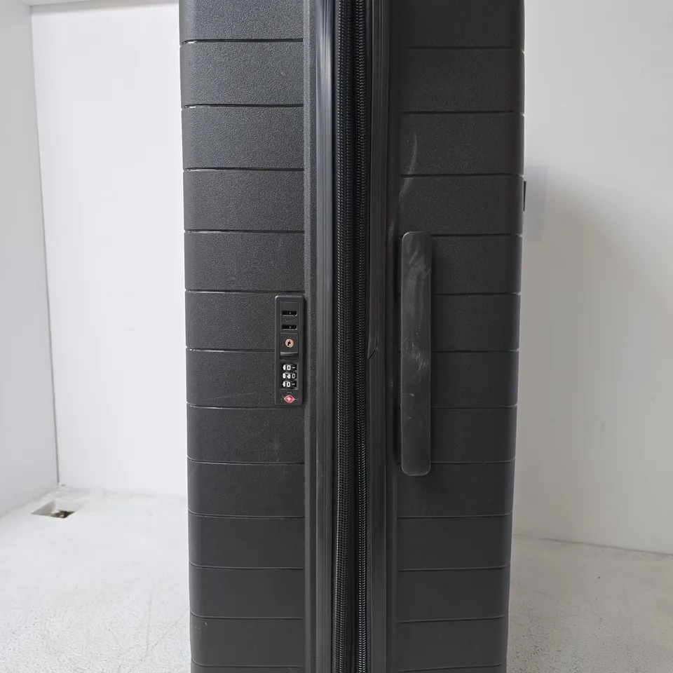 ROCK LUGGAGE PALMA CABIN CASE - BLACK - DAMAGED