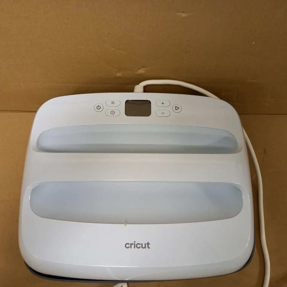CRICUT EASYPRESS 3 | 30CM X 25CM (12" X 10") HEAT PLATE