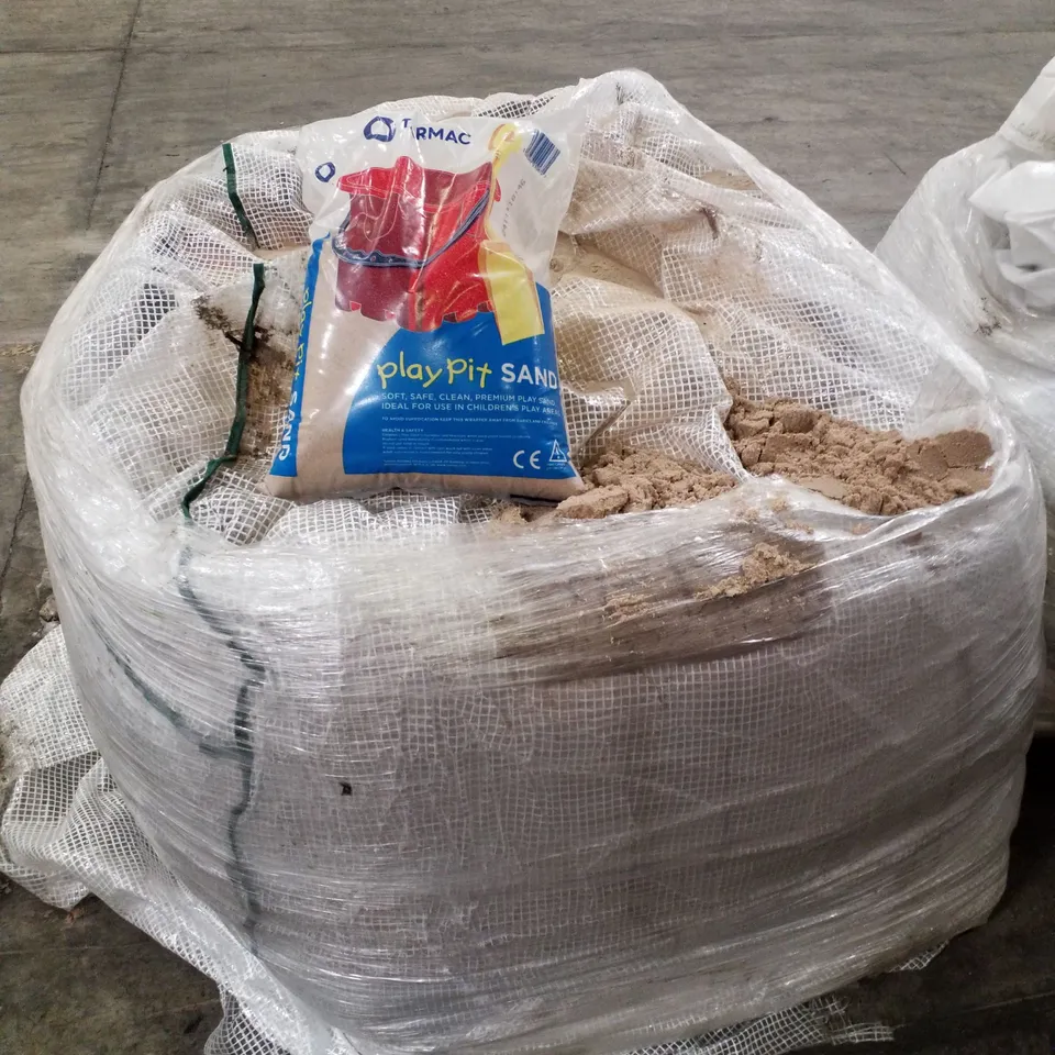 PALLET CONTAINING BAGS OF PLAY SAND 