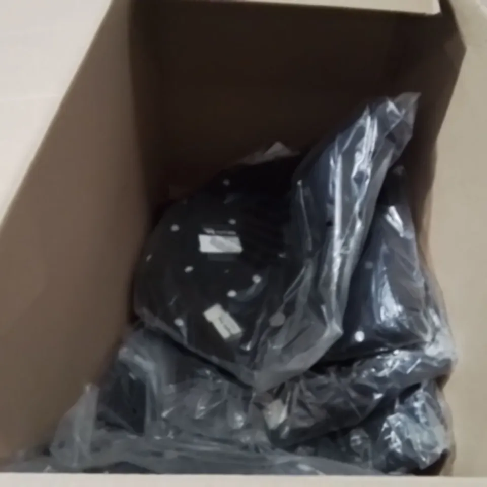 BOXED BRAND NEW APPROXIMATELY 8 SIMPLY BE SPOT STRAIGHT BLACK JEANS SIZE 16R