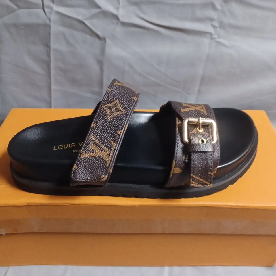 BOXED PAIR OF LOUIS VUITTON MONOGRAM SANDALS WITH BUCKLED STRAPS – SIZE 37