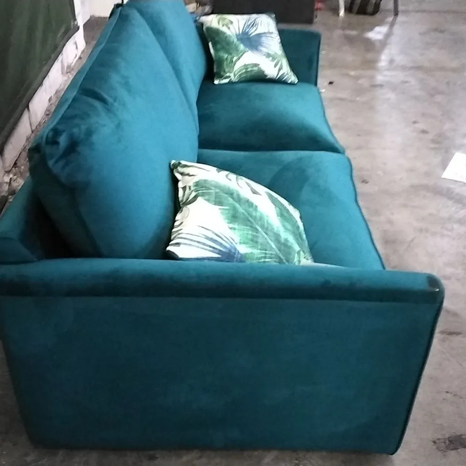 QUALITY BRITISH DESIGNER PASHA 3 SEATER HIGH BACK SOFA - GREEN PLUSH FABRIC