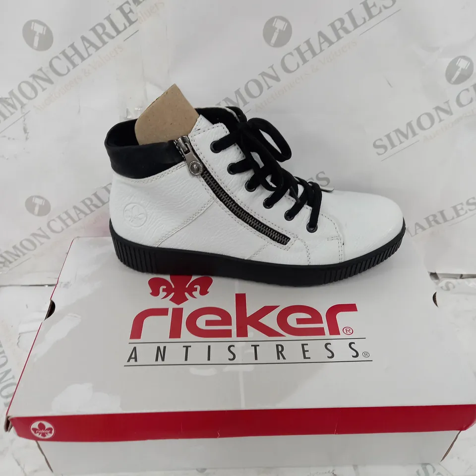 BOXED PAIR OF RIEKER HIGH TOP TRAINERS W. SIDE ZIP IN WHITE EU SIZE 40