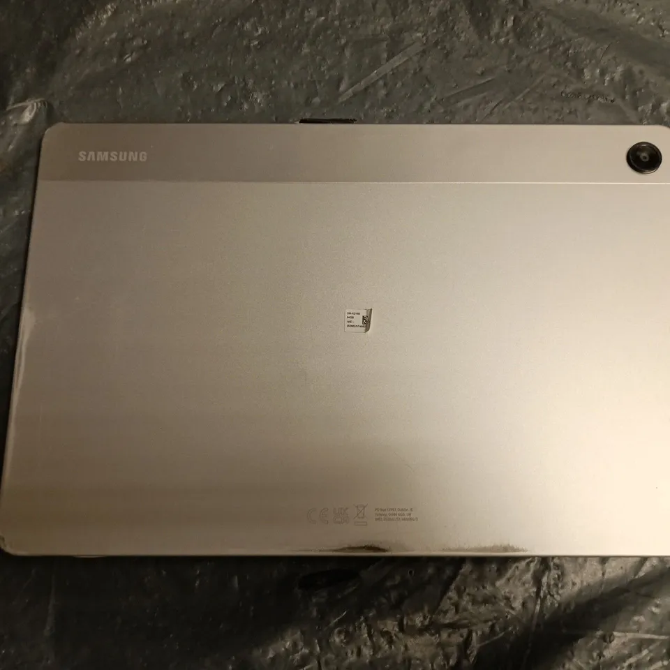 SAMSUNG GALAXY TAB A8