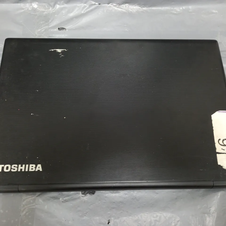 TOSHIBA SATELLITE PRO R50-B	15 INCH I3-4005U 1.70GHZ