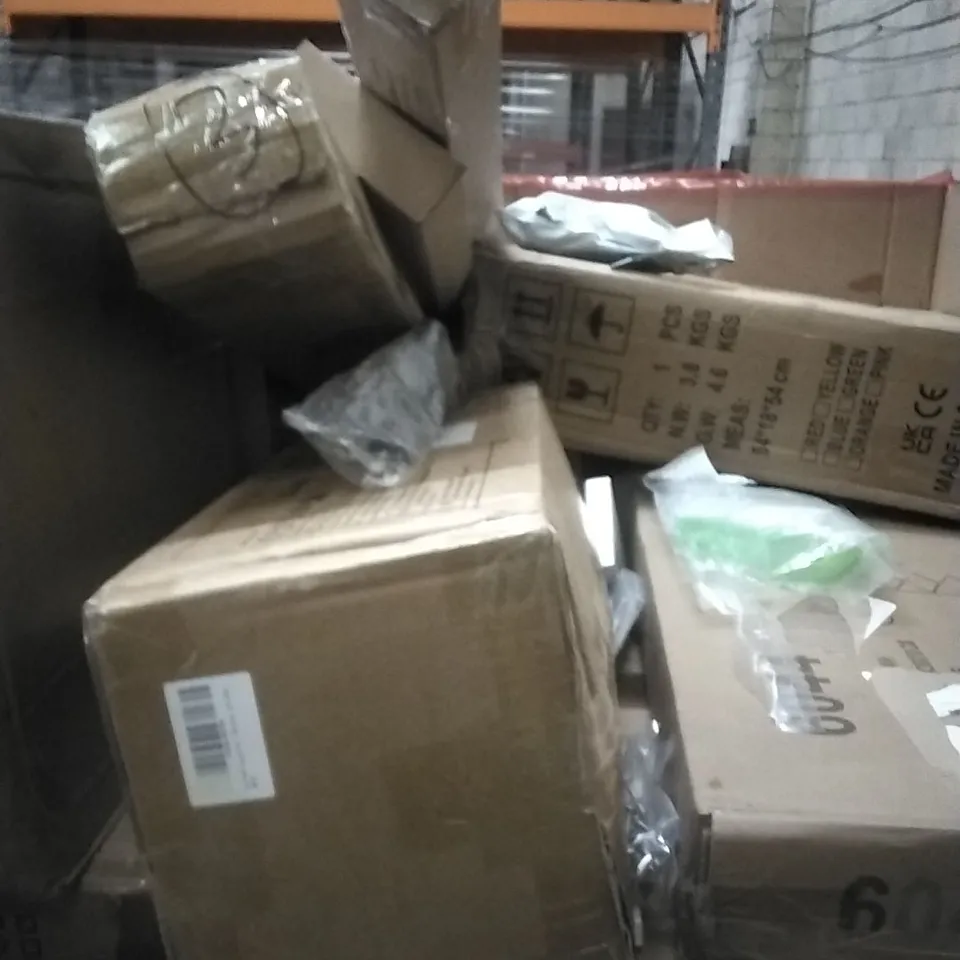 PALLET OF ASSORTED ITEMS INCLUDING - AIR FRYER OVEN,CAR FOAM SEAT