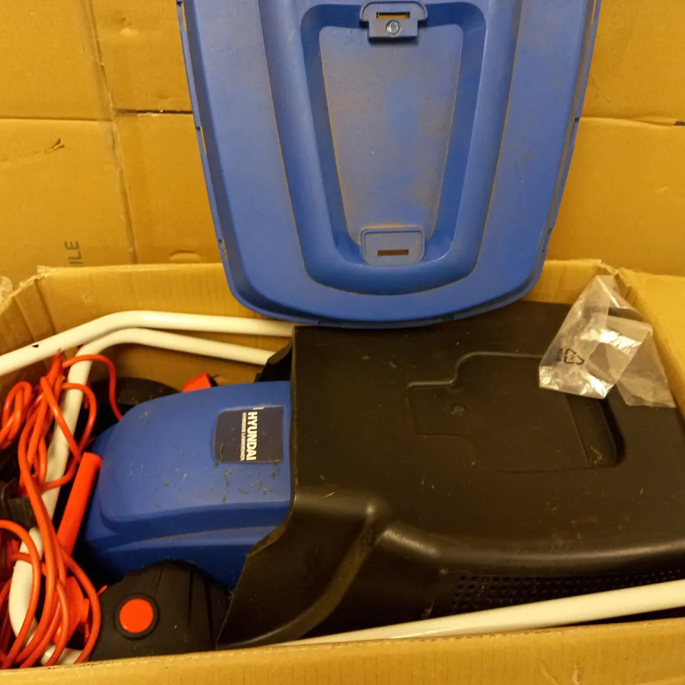 HYUNDAI 32CM LIGHTWEIGHT ROTARY ELECTRIC LAWNMOWER