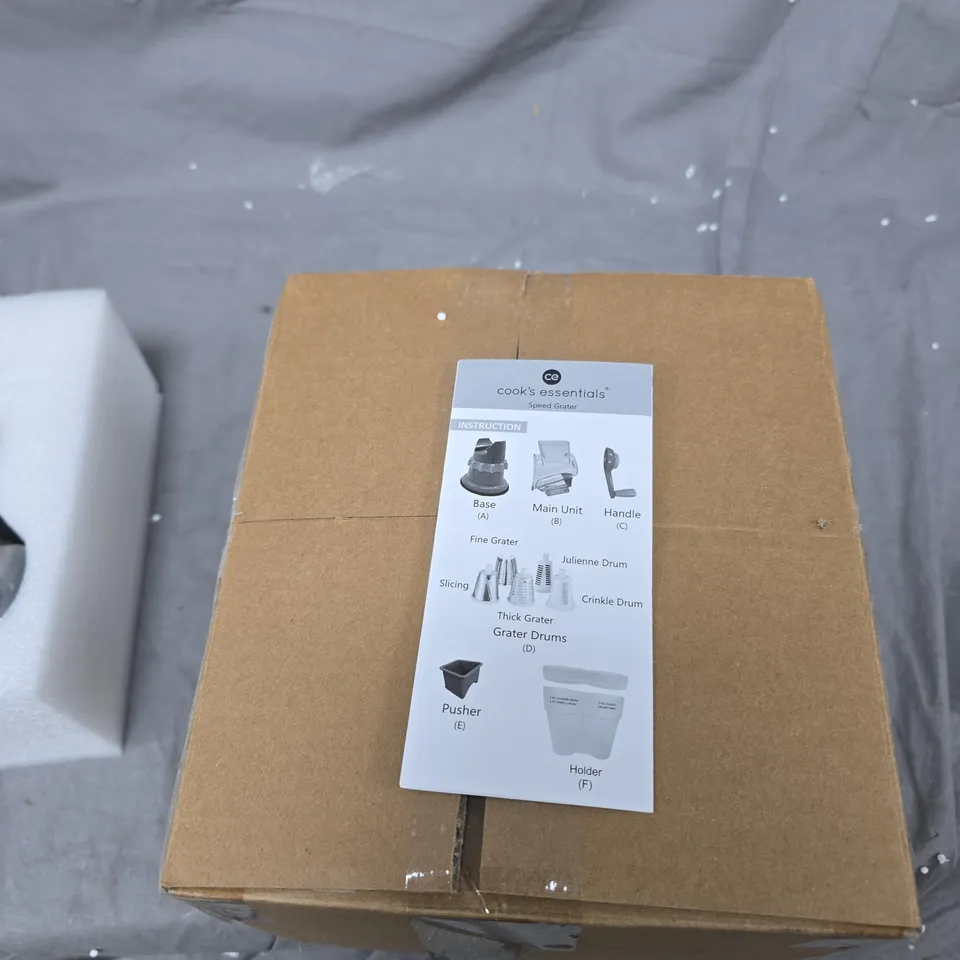 BOX OF APPROXIMATELY 10 ASSORTED ITEMS TO INCLUDE:LIGHTS AND SPEED GRATER