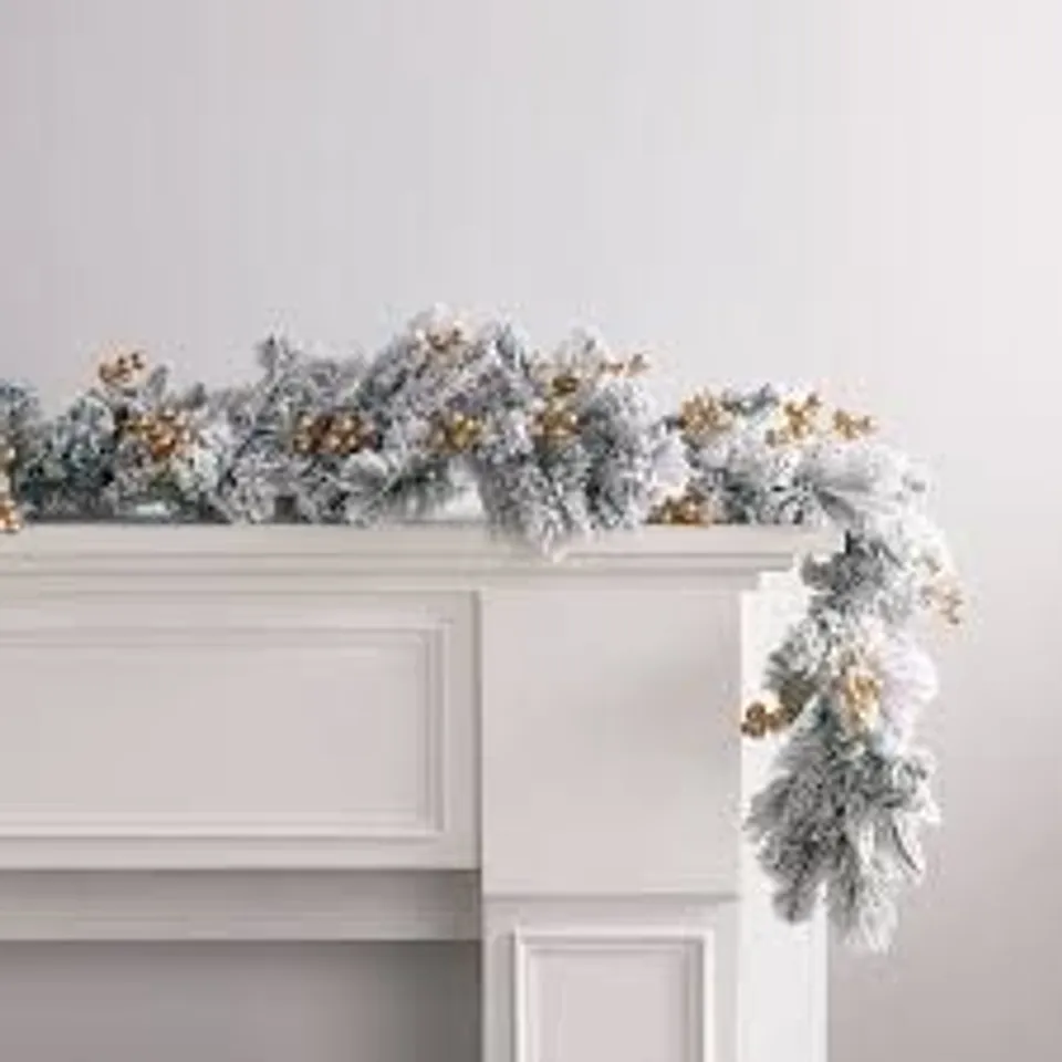 SARA BY SARA DAVIES 180CM PRE LIT WINTETLUXE FIR GARLAND