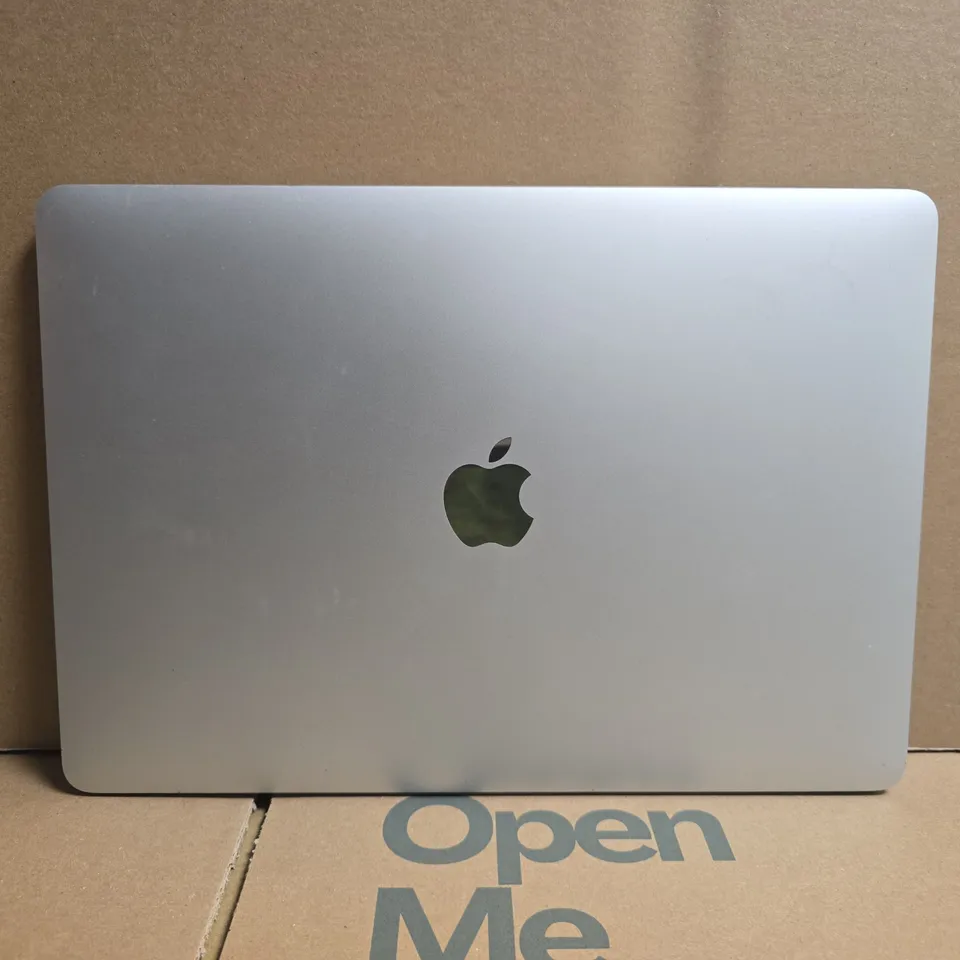 APPLE MACBOOK AIR A1932