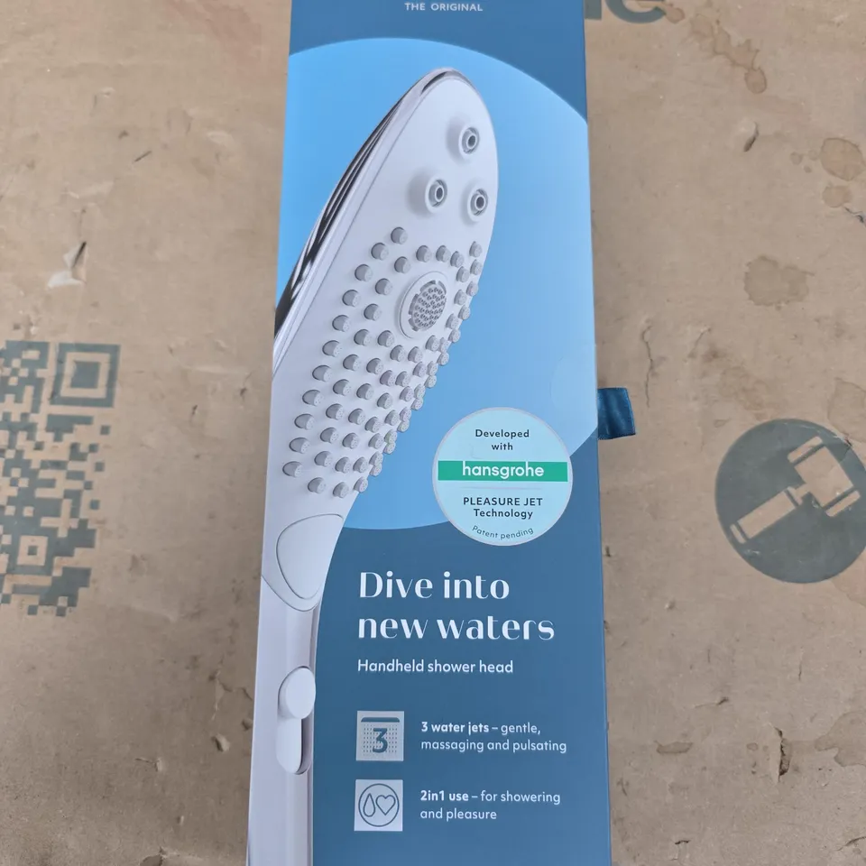 BOXED WOMANIZER WAVE PLEASURE SHOWER HEAD