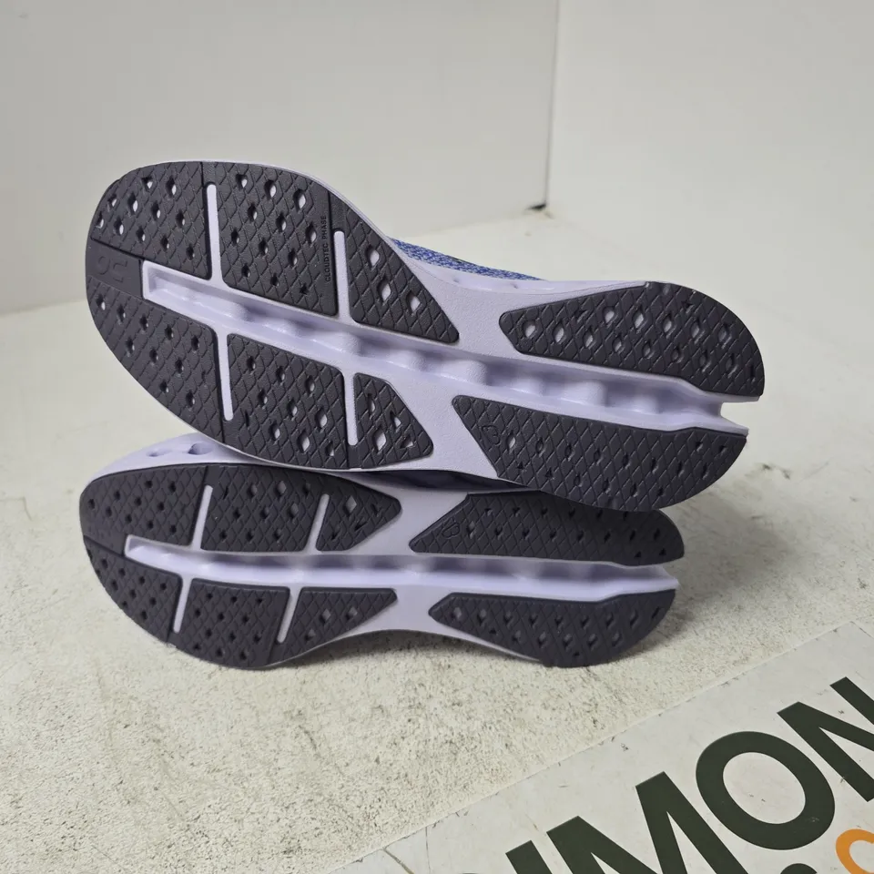 UNBOXED ON CLOUD CLOUD SURFER MAX TRAINERS IN PURPLE - UK 8.5
