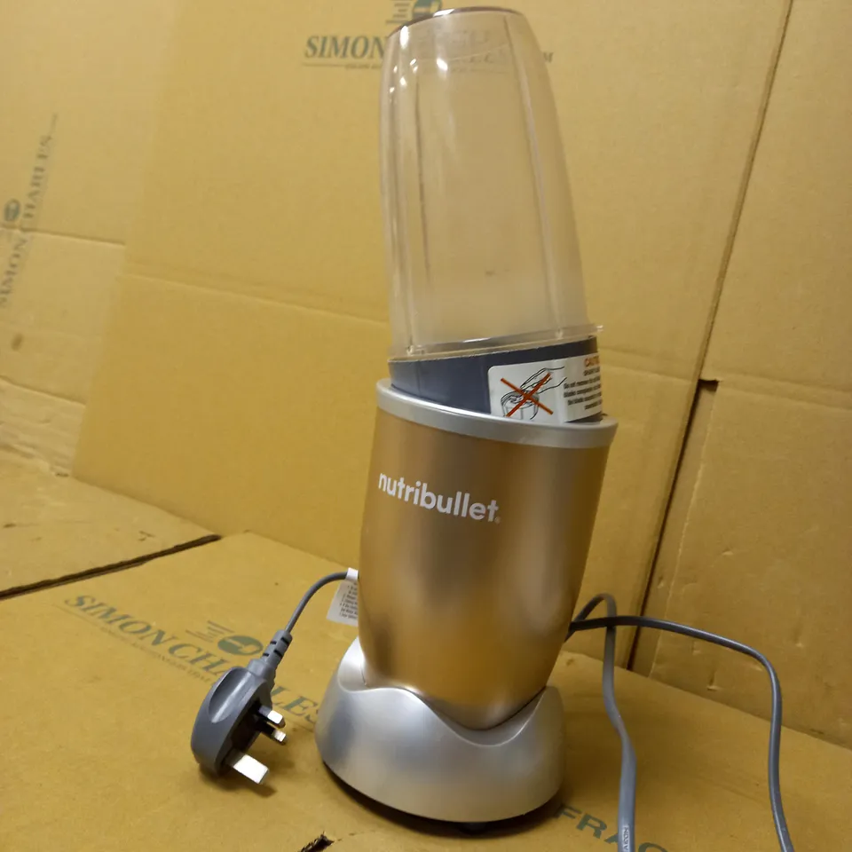 NUTRIBULLET 900 SERIES BLENDER 
