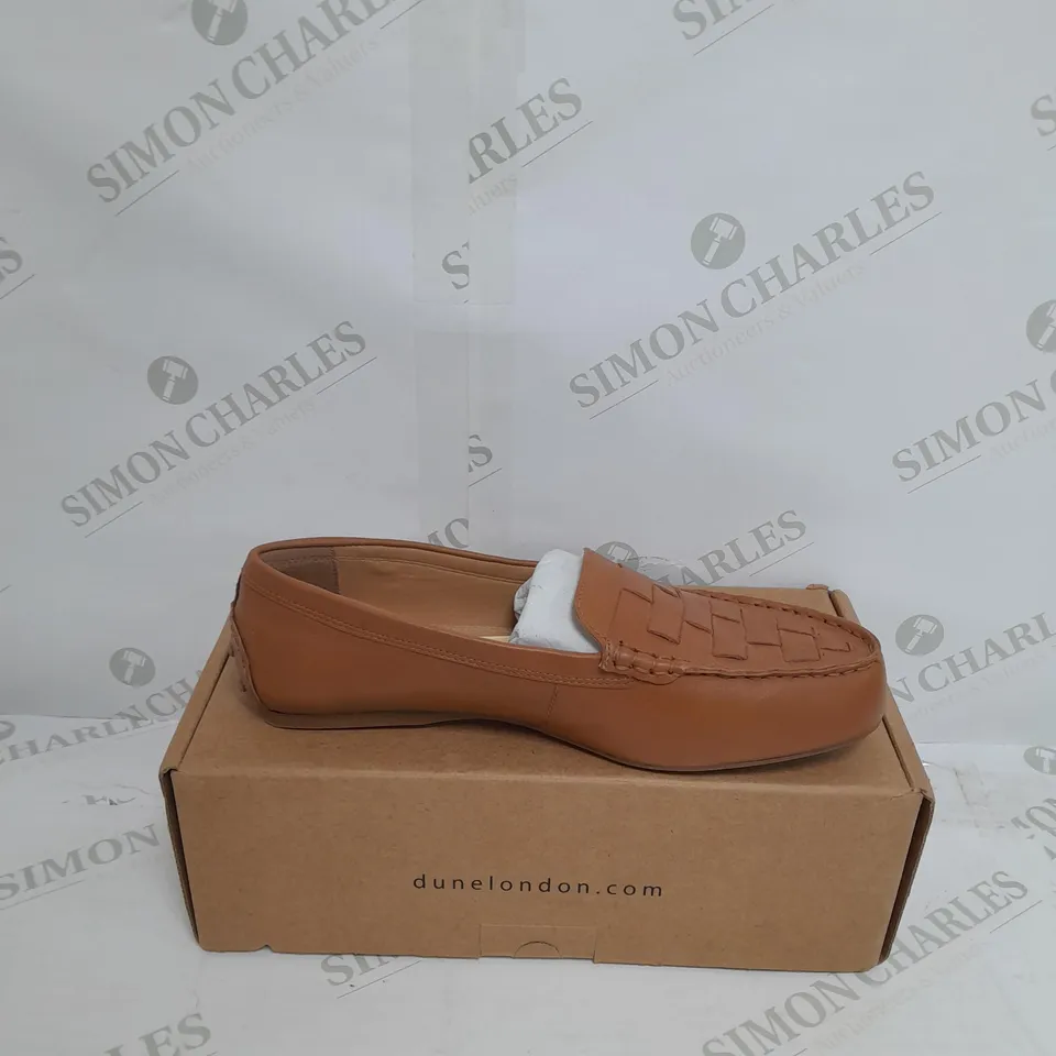 BOXED DUNNE BROWN LOAFERS SIZE 7