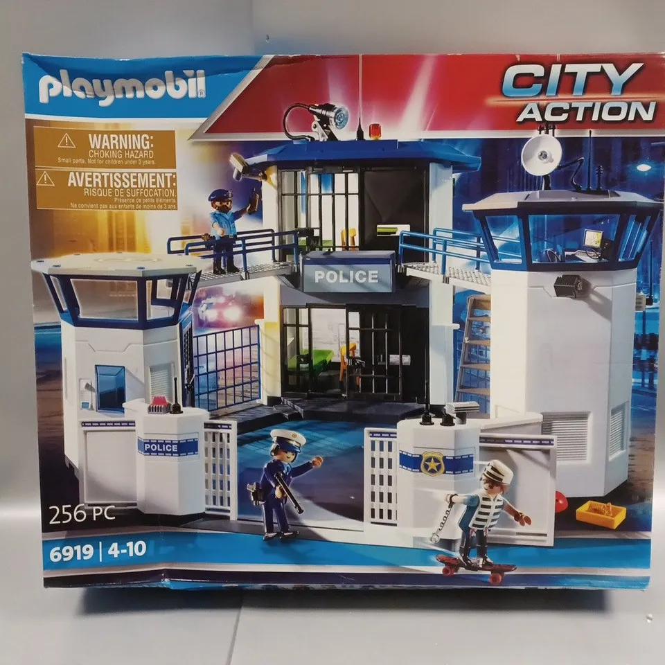 BOXED PLAYMOBIL CITY ACTION SET - 6919