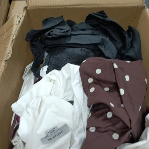 BOX OF APPROXIMATELY 25 ASSORTED CLOTHING ITEMS IN VARIOUS STYLES , COLOURS AND SIZES 