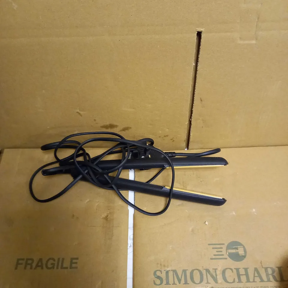 GHD HAIR STRAIGHTENERS