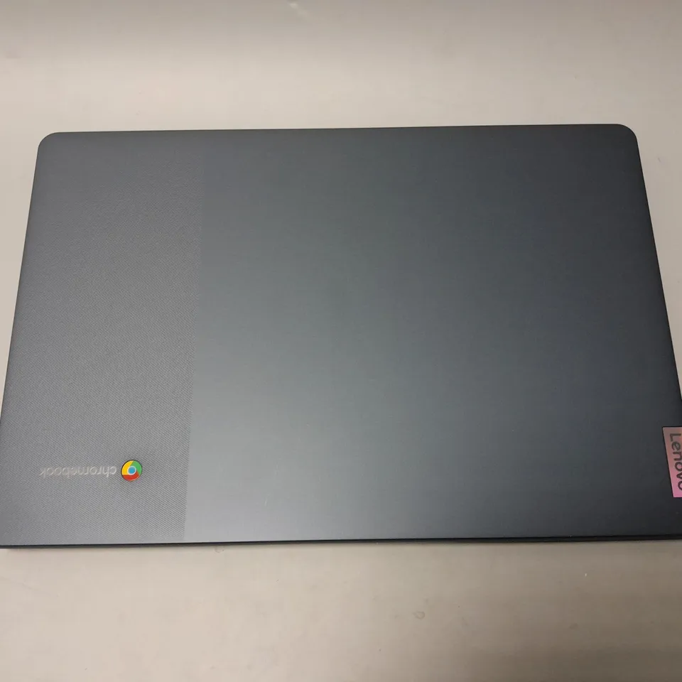 LENOVO IDEAPAD 3 CHROMEBOOK WITH INTEL PENTIUM SILVER IN MIDNIGHT BLUE - 15IJL6