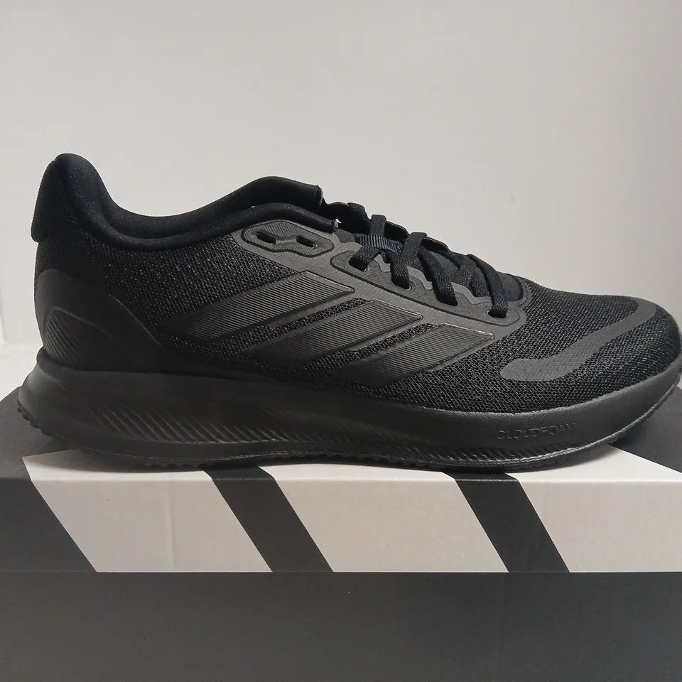 BOXED PAIR OF ADIDAS RUNFALCON 5J RUNNING SHOES – BLACK, UK 5