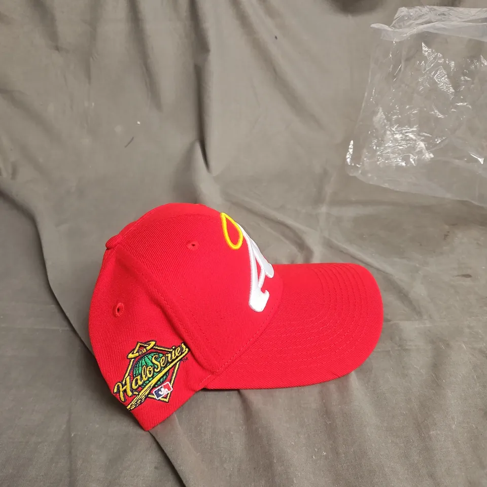 APPROXIMATELY 20 LOS ANGELES ANGELS BASEBALL CAPS - HALO SERIES 