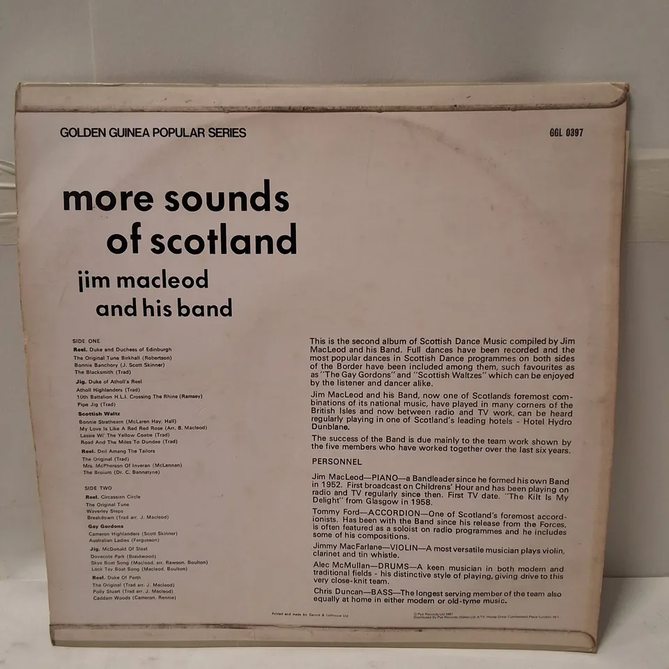JIM MACLEOD AND HIS BAND - MORE SOUNDS OF SCOTLAND (GOLDEN GUINEA POPULAR SERIES)