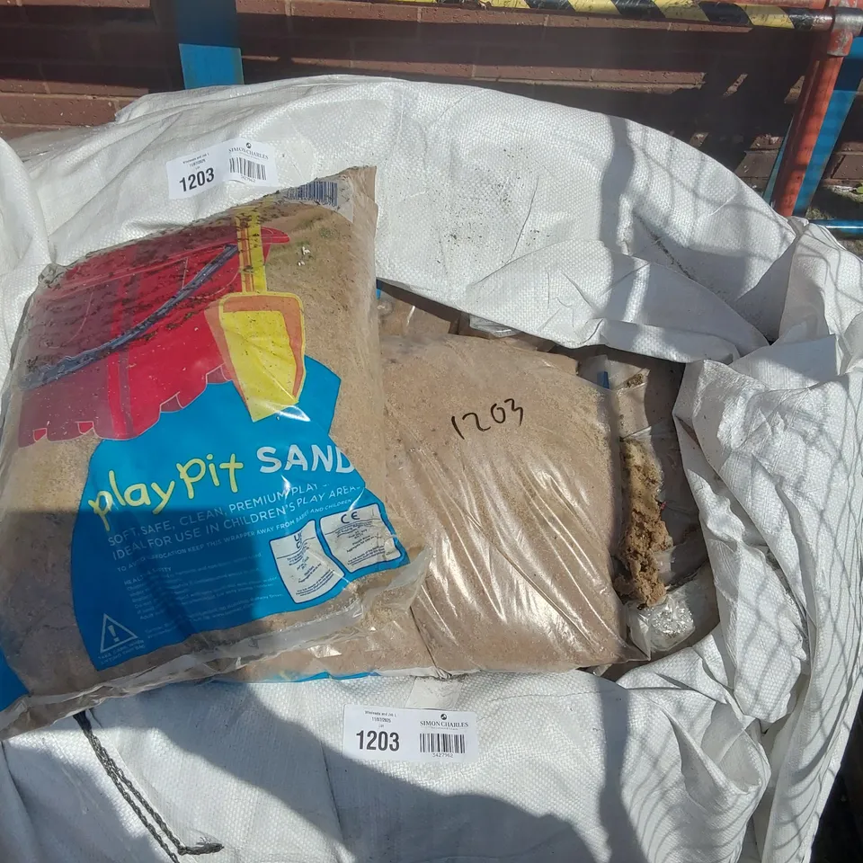 PALLET TO CONTAIN A LARGE QUANTITY OF PLAY SAND BAGS