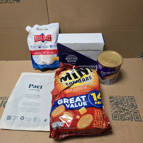 APPROXIMATELY 10 ASSORTED FOOD/DRINK PRODUCTS TO INCLUDE MINI CHEDDARS, SEA SALT, PACT COFFEE ETC 