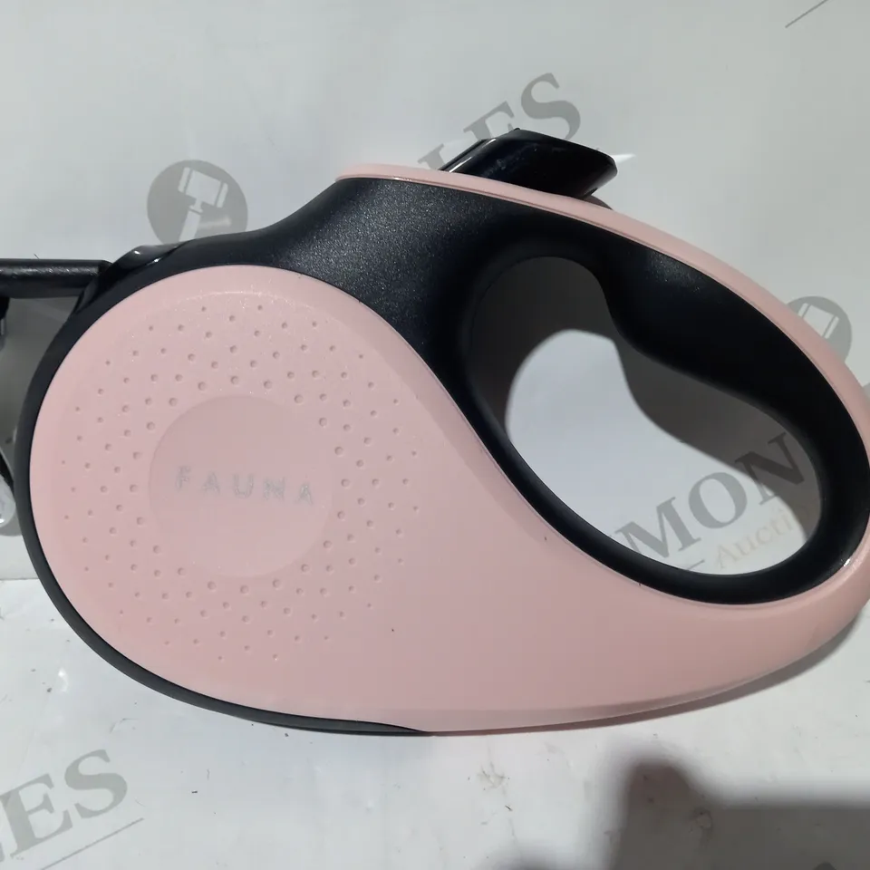 FAUNA RETRACTABLE DOG LEASH IN PINK