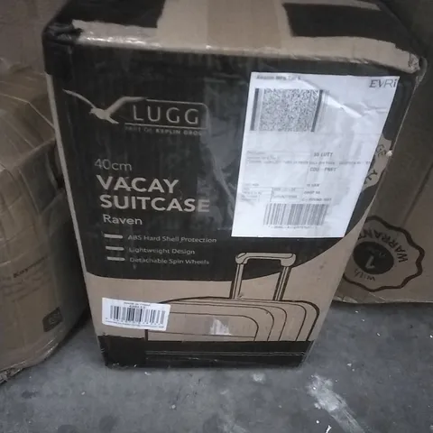 LUGGAGE SUIT CASE IN RAVEN 