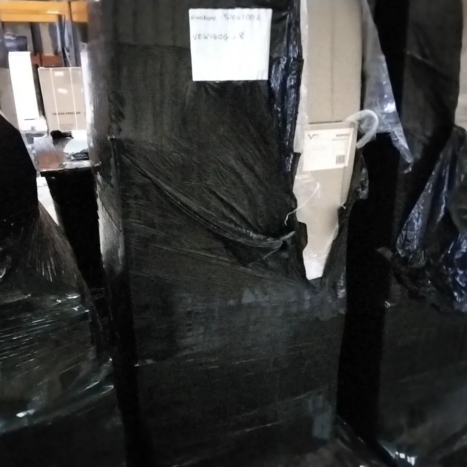 PALLET OF APPROXIMATELY 8x VERONA WH VANITY UNITS 