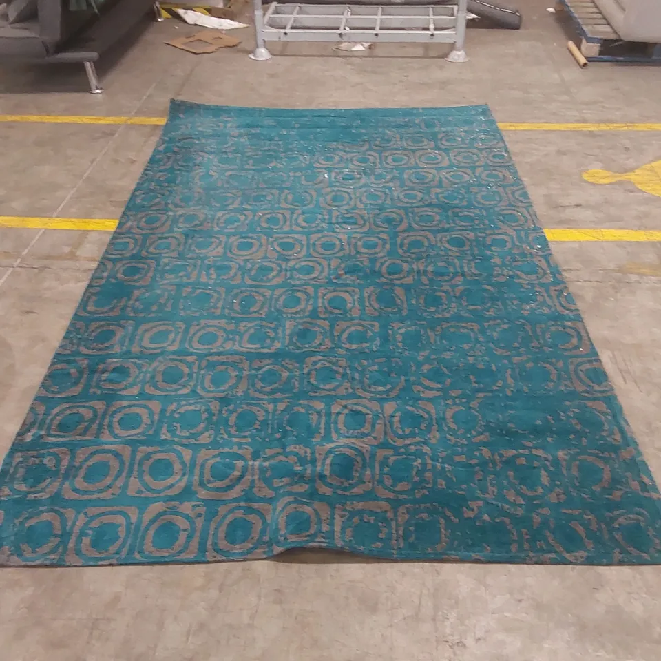 QUALITY DESIGNER ITALIAN MADE ATELIER JACQUARD LOOM AREA RUG - 200 x 300cm