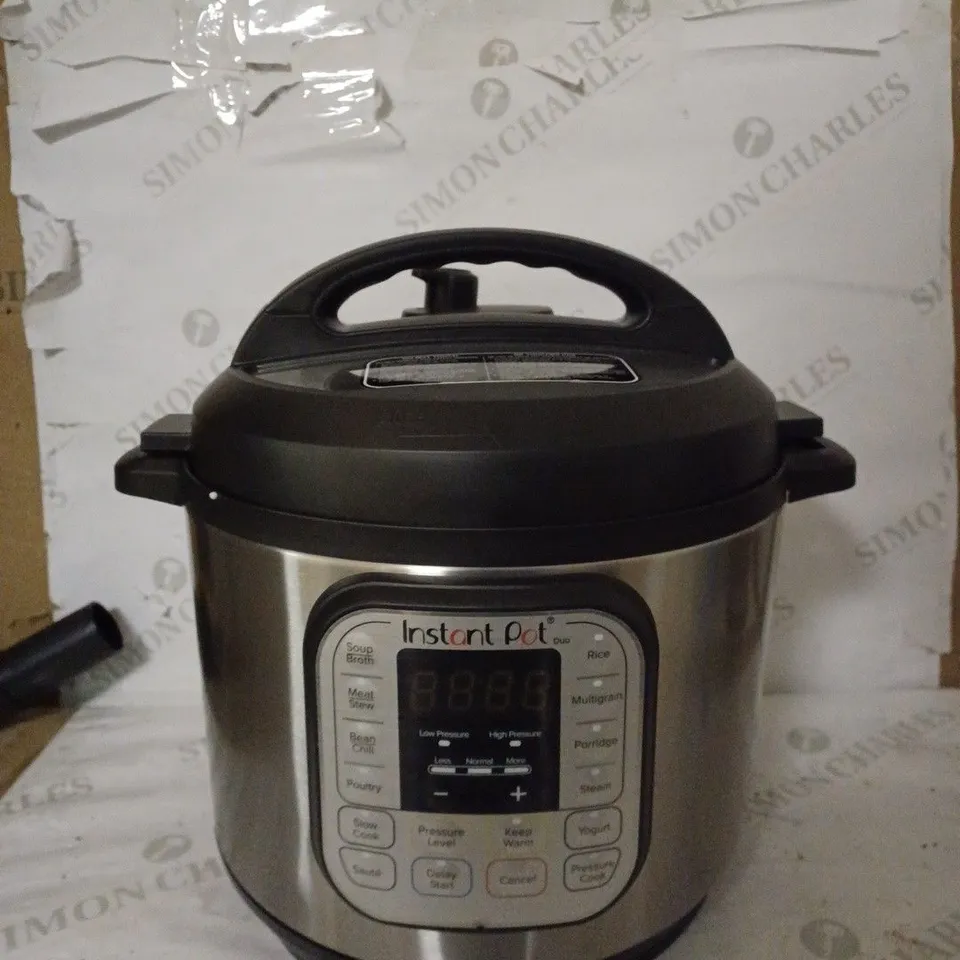 INSTANT POT DUO SMART PRESSURE COOKER