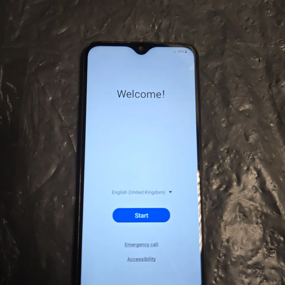 SAMSUNG GALAXY A20E MOBILE PHONE - BLACK