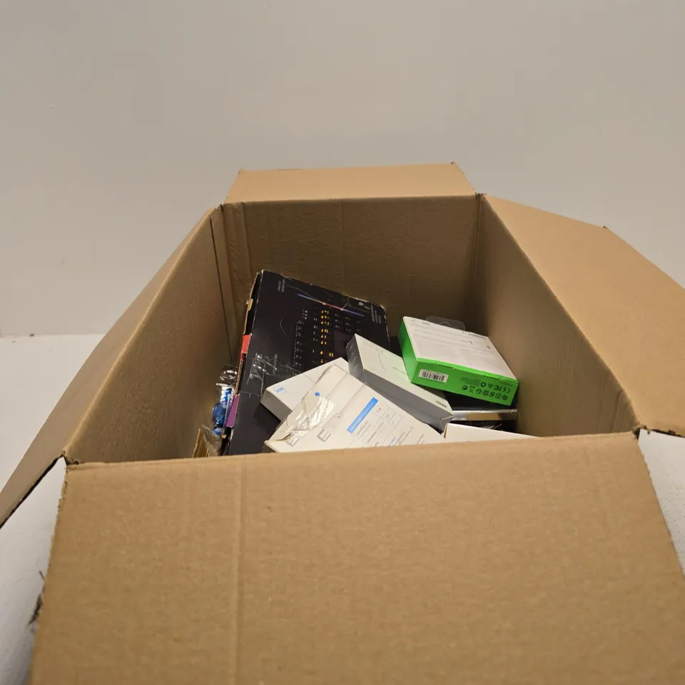 BOX OF APPROXIMATELY 28 ASSORTED ITEMS TO INCLUDE GAMING KEYBOARD, MAGNETIC MOUNT HOLDER, BELKIN CABLE, WIRELESS CHARGER, GROUND SHAKER EARPLUGS ETC