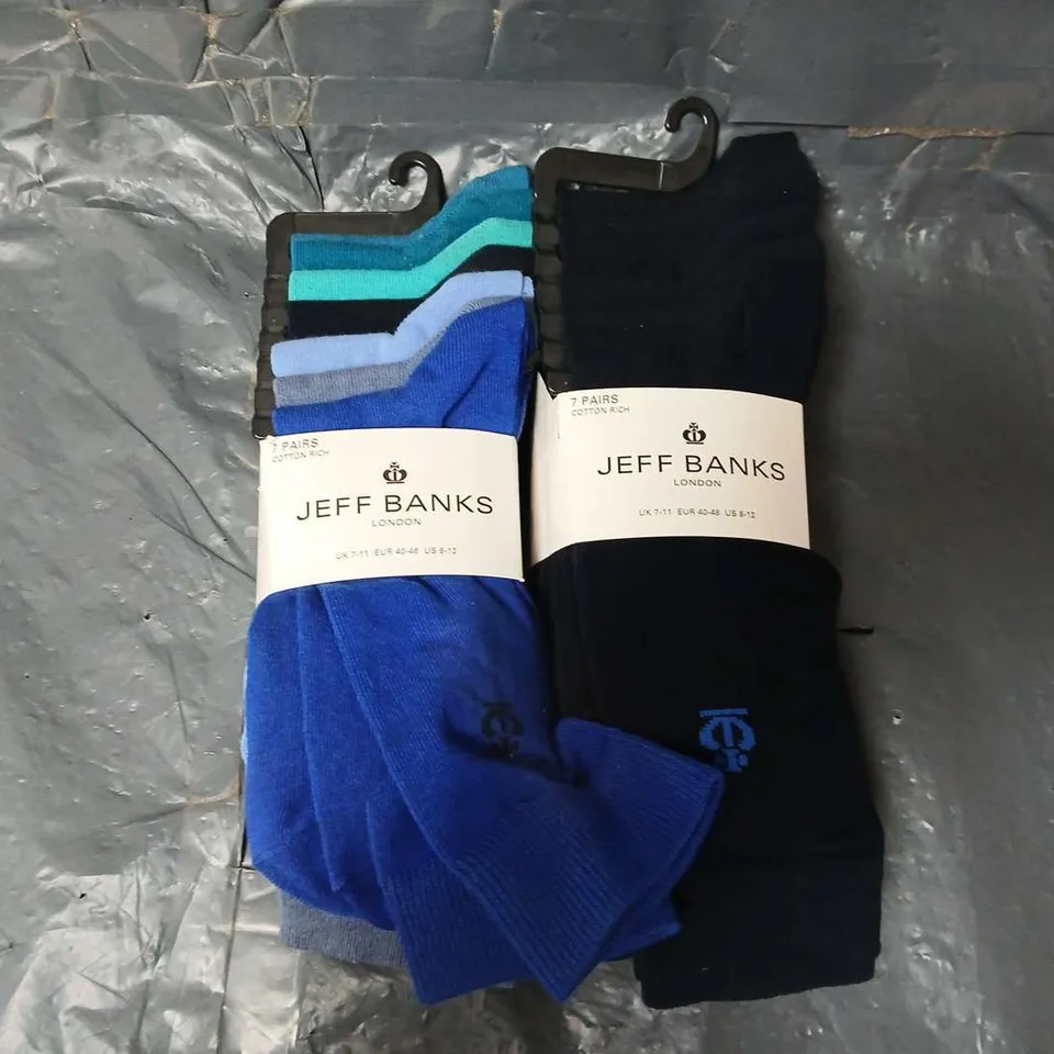 APPROXIMATELY 15 ASSORTED JEFF BANKS MENS PACKS OF 7 SOCKS IN VARIOUS COLOURS AND SIZES