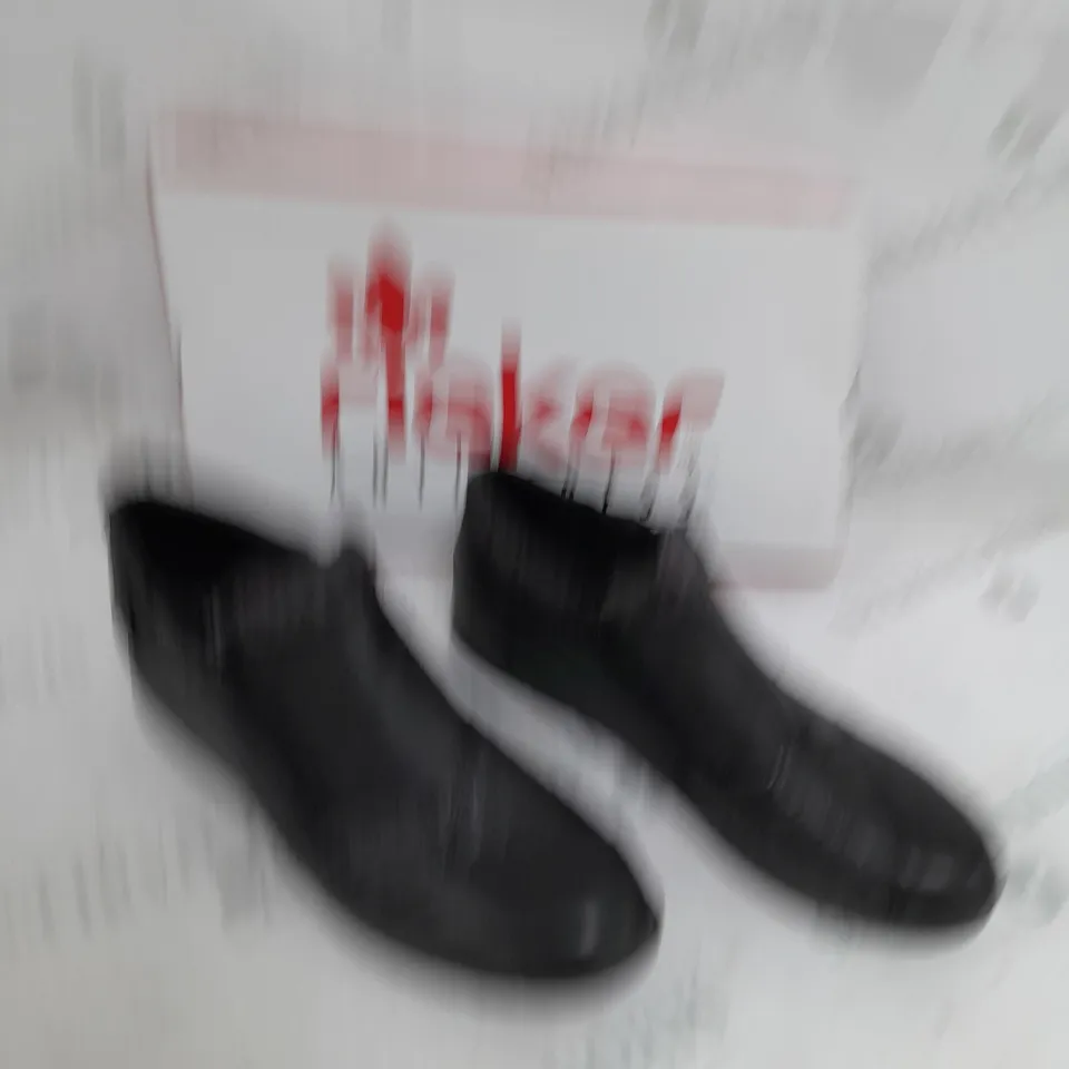 BOXED PAIR RIEKER LEATHER DOUBLE ZIP WATER RESISTANT BOOTS IN BLACK SIZE 6