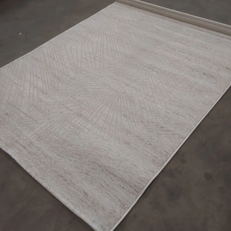 BRAND NEW PACO HOME HYPNOS AREA RUG // SIZE: 120 X 170cm