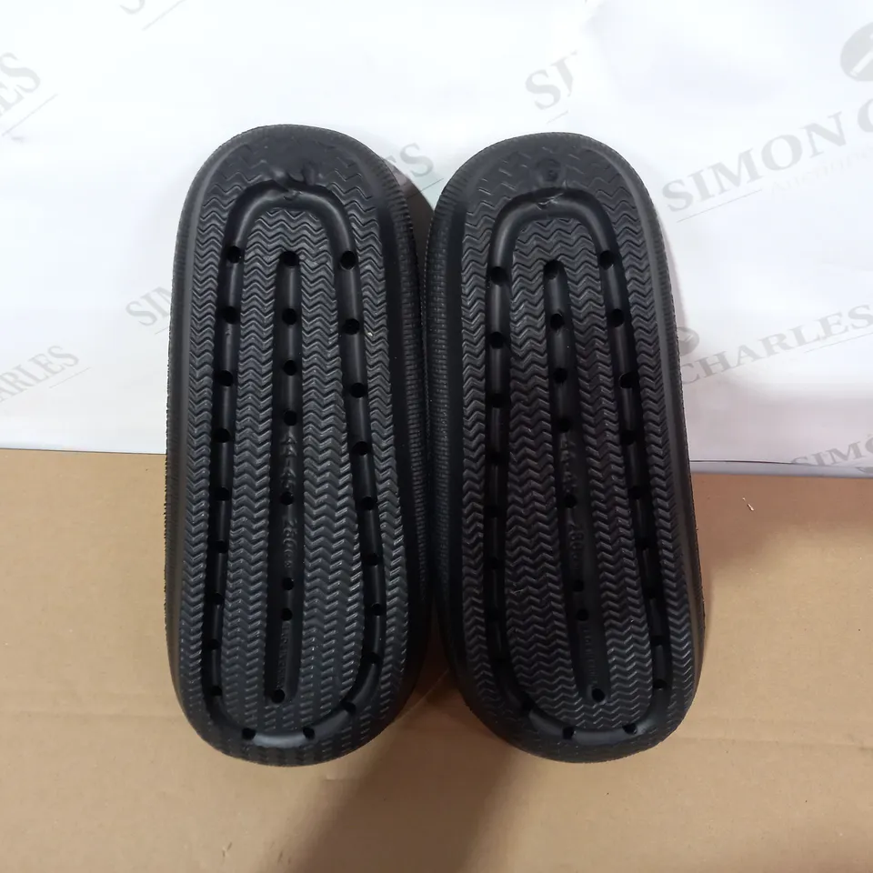 PAIR OF COZI SLIDES BLACK SANDALS SIZE 44-45