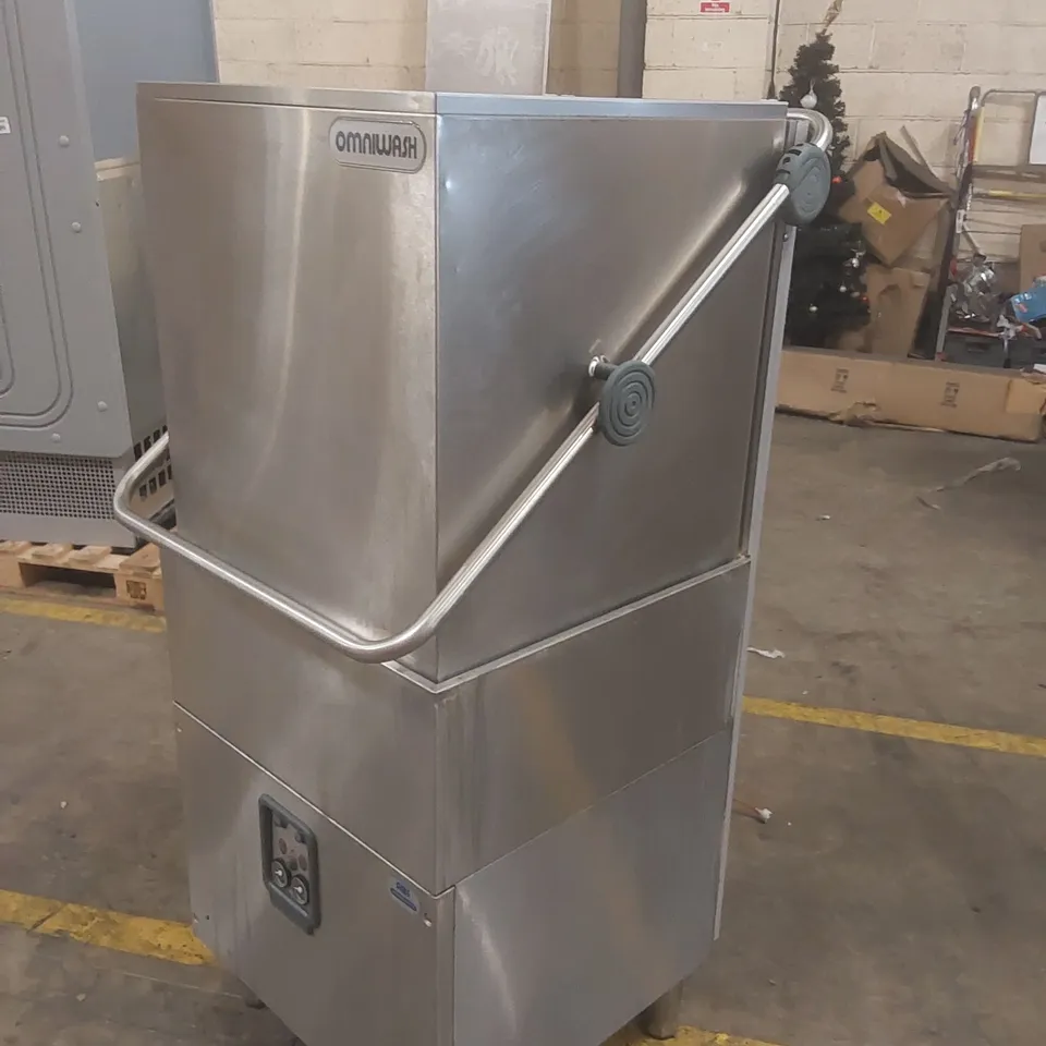 OMNIWASH COMMERCIAL PASS THROUGH DISHWASHER