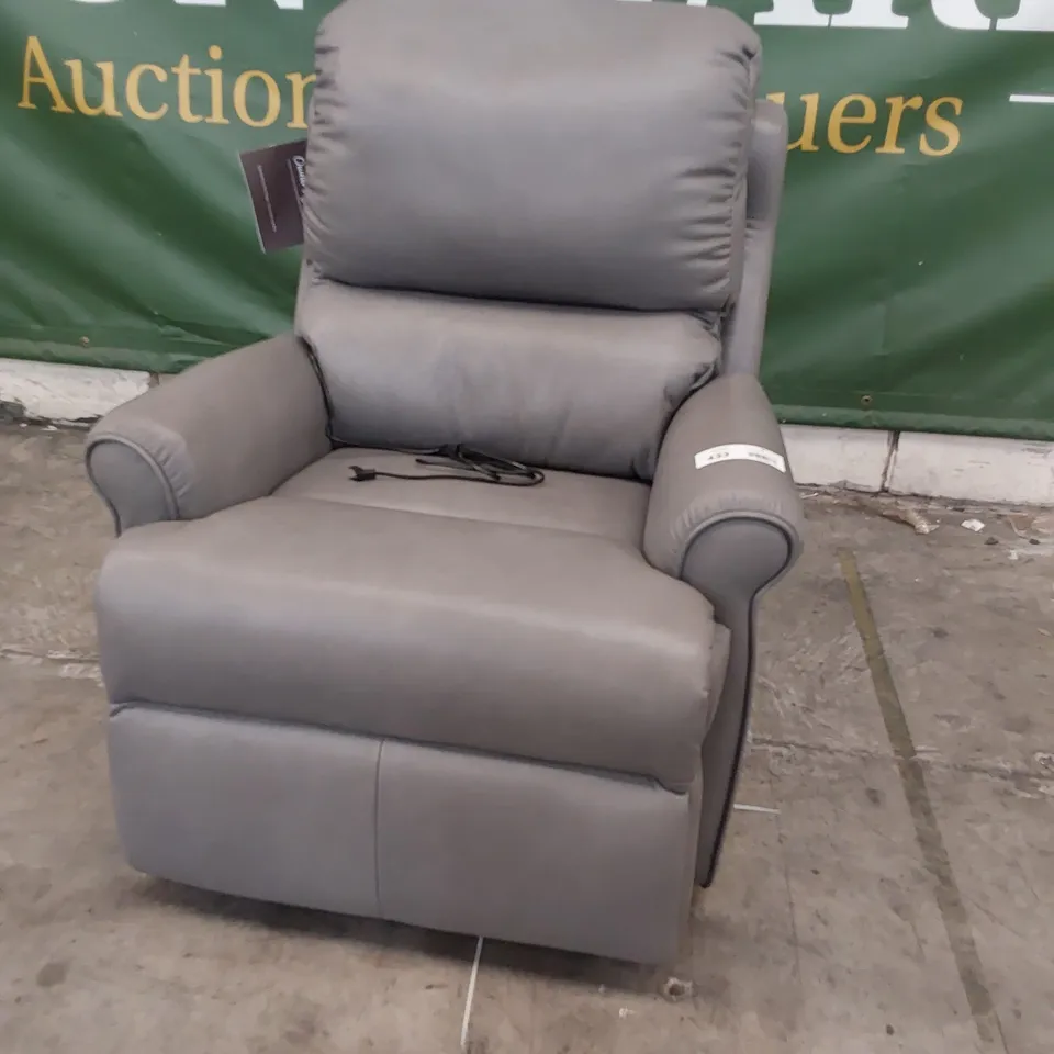 QUALITY BRITISH DESIGNER G PLAN NEWMARKET POWER RECLINING EASY CHAIR DALLAS CHARCOAL LEATHER 