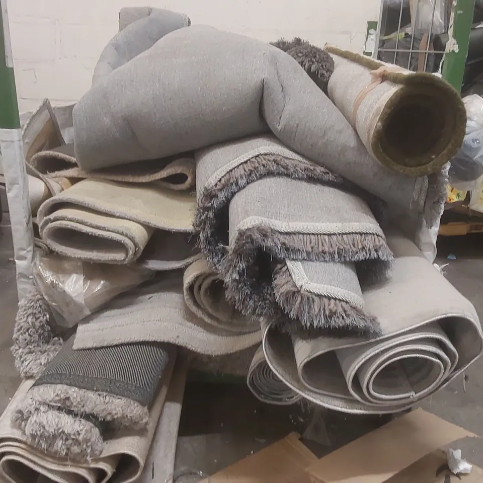 STILLAGE CONTAINING A VERY LARGE QUANTITY OF ASSORTED DESIGNER RUGS // STILLAGE NOT INCLUDED