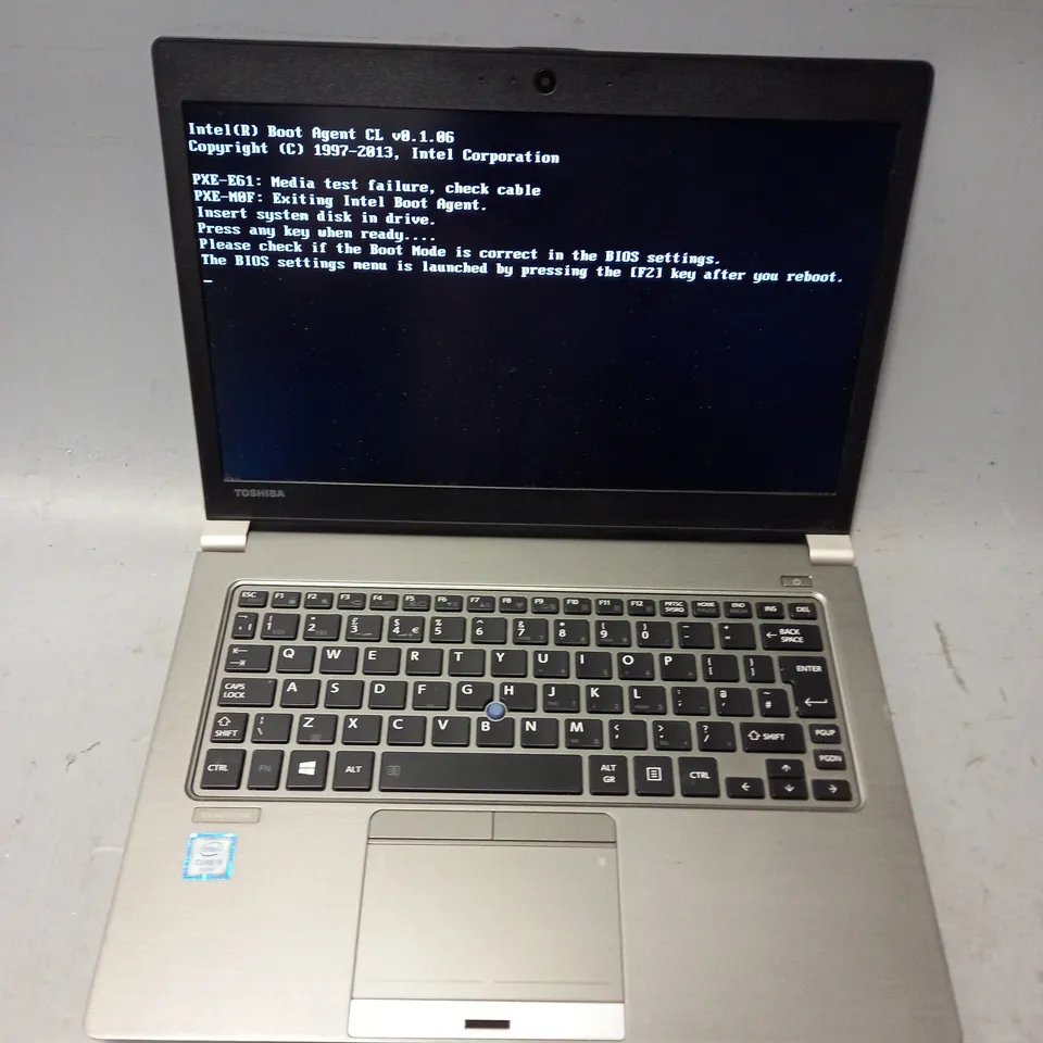 TOSHIBA PORTEGE 230-C LAPTOP IN SILVER