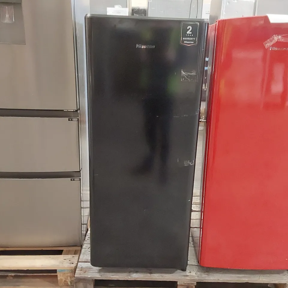 HISENSE RR220D4BBE 52CM FREESTANDING RETRO FRIDGE BLACK - UNPROCESSED RAW RETURN 