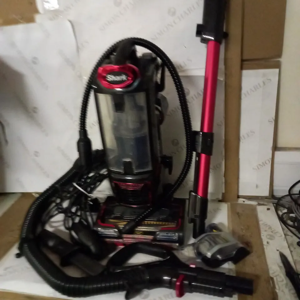 SHARK UPRIGHT VACUUM CLEANER 