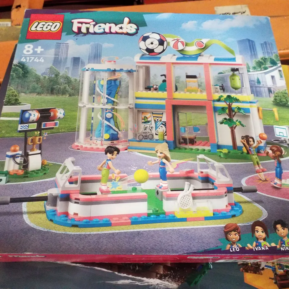 BOXED LEGO FRIENDS 41744 SPORTS CENTER