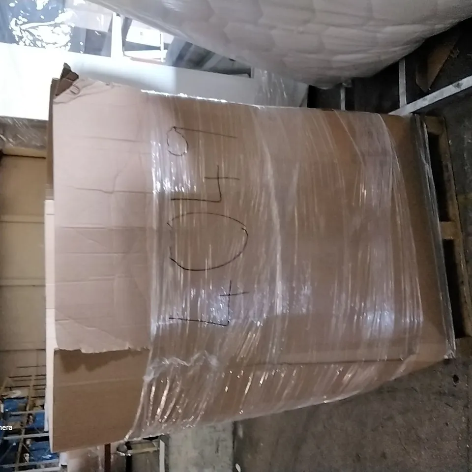 PALLET OF ASSORTED ITEMS INCLUDING INFINITE DONUT PILLOW, FIXKIT EXPANDABLE HOSE, REEHUT KNEEL MAT, INFINITE NECK PILLOW, KOLBRAY, FLEXI HOSE